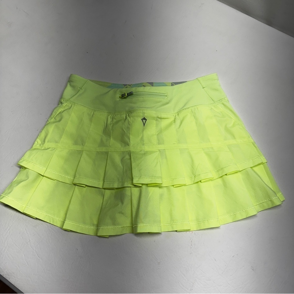 Ivivva girls skort size 12 Neon Yellow Layered Skirt
